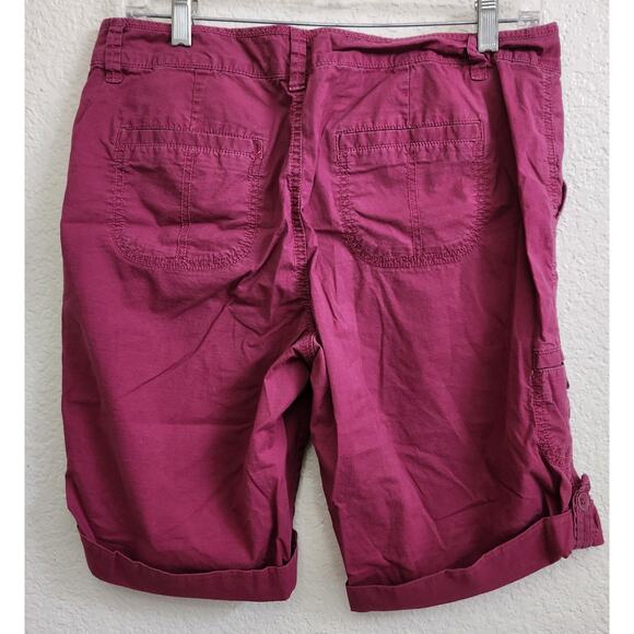 Ann Taylor LOFT Burgundy Bermuda Shorts 6 Lightweight Slashed Pockets Cuffed Hem - Picture 2 of 4
